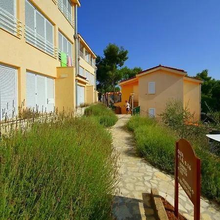 Fontana Bayside Park Apartment