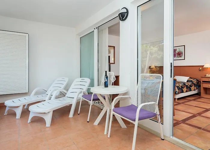 Apartment Fontana Bayside Park Jelsa (Hvar)